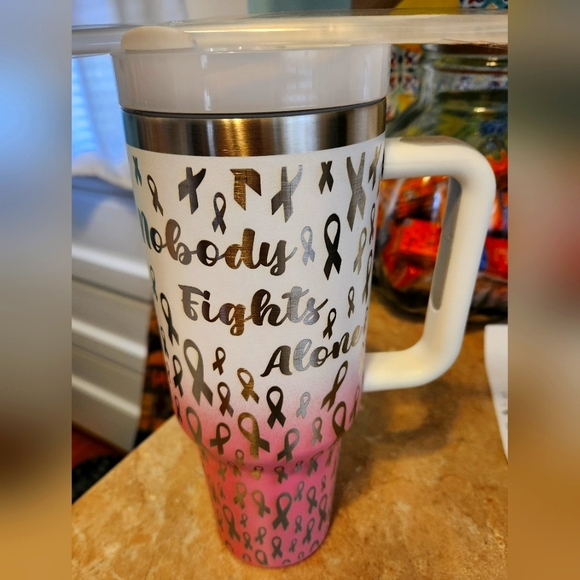Breast cancer 40 oz stainless  water bottle w/ straw brand new - Picture 1 of 2